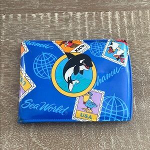 Vintage Kids SeaWorld Blue Plastic Wallet w/ Shamu & Friends